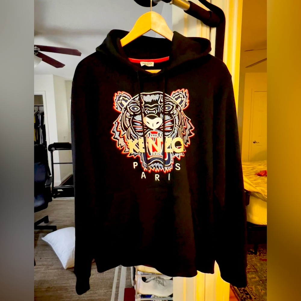 SOLD ———KENZO Embroidered Hoodie
